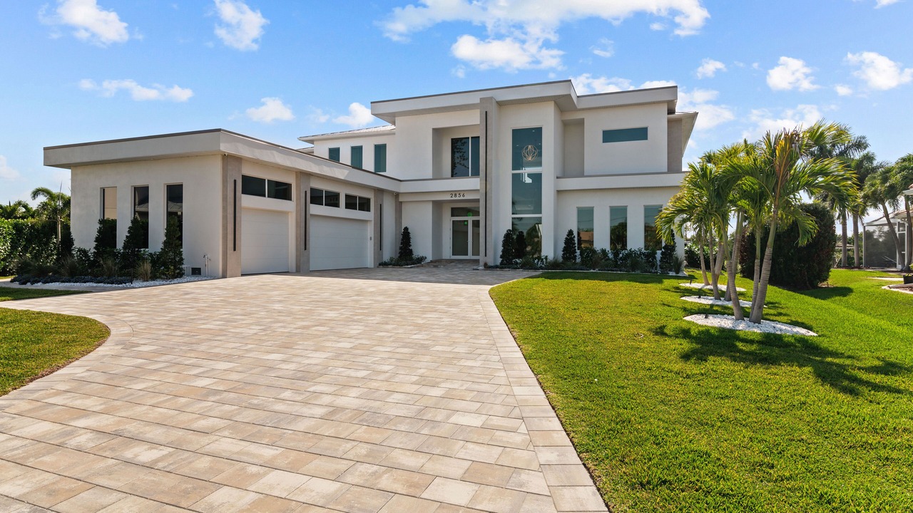 Photo of Outdoor in Pelican