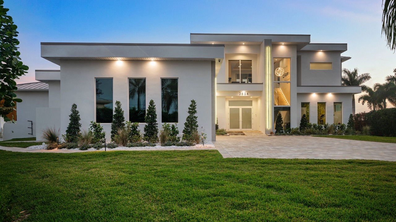 Photo of Outdoor in Pelican