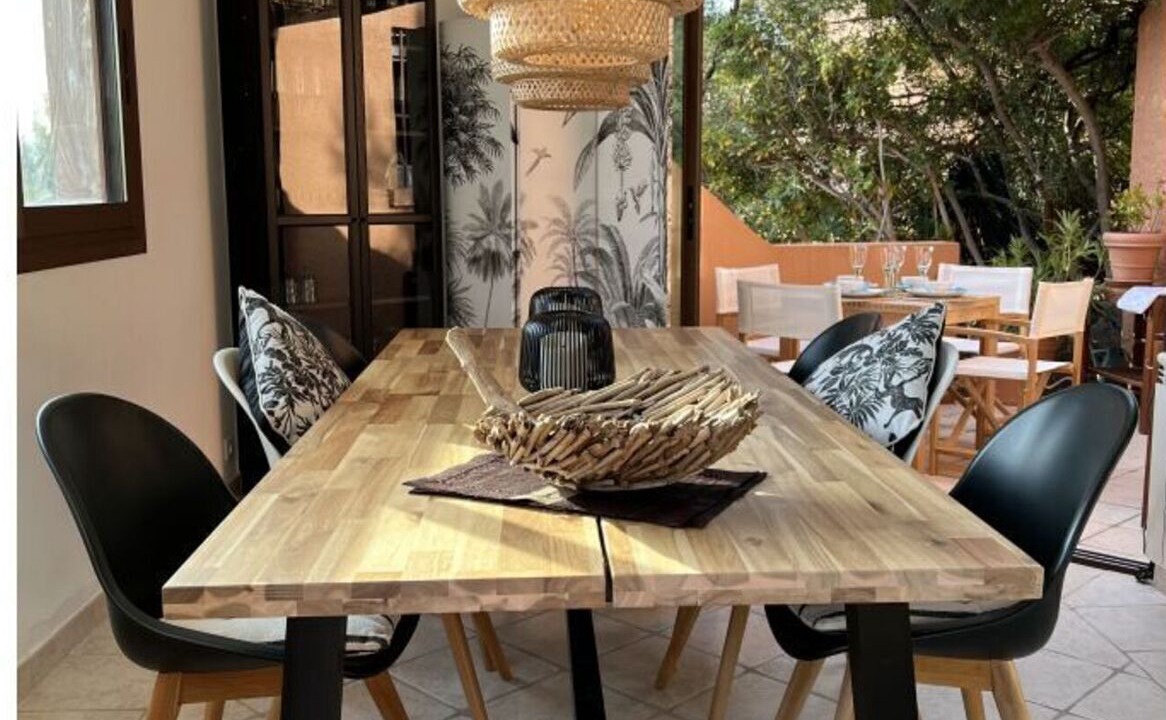 Photo of Livingroom in Hyeres City Centre