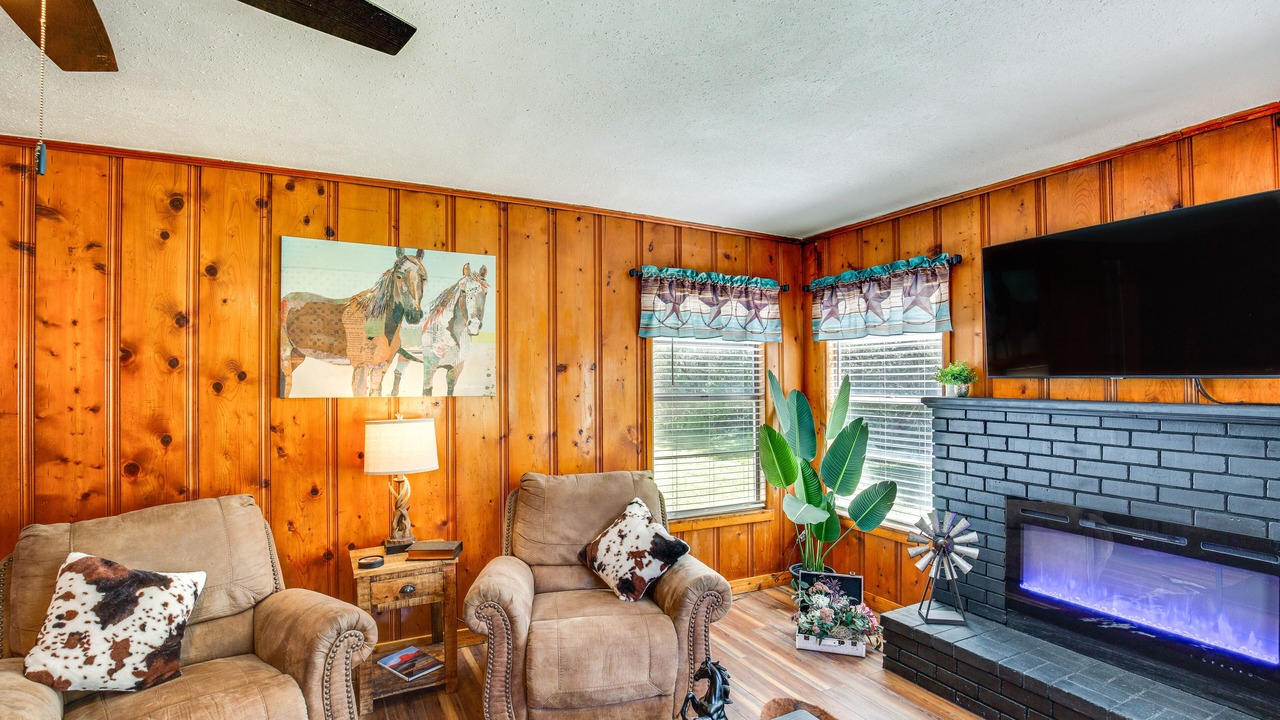 Photo of Bedroom in Grapeland