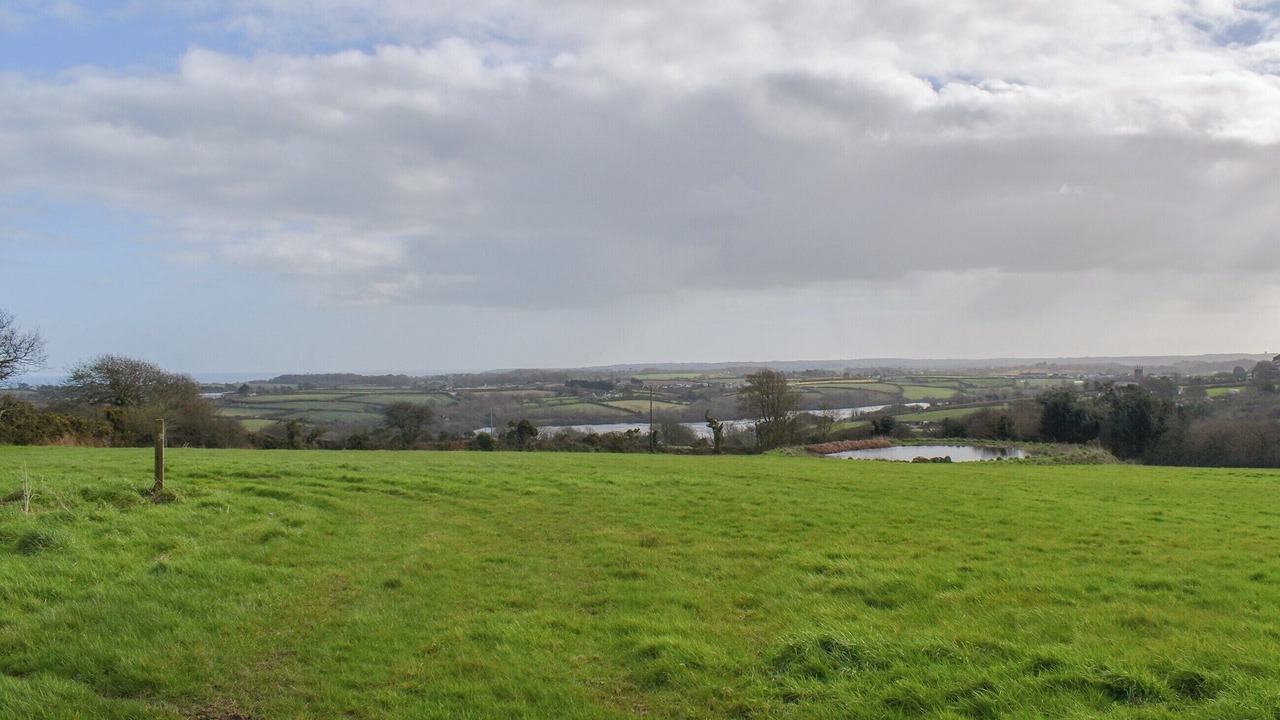 Photo of Others in Mabe Burnthouse