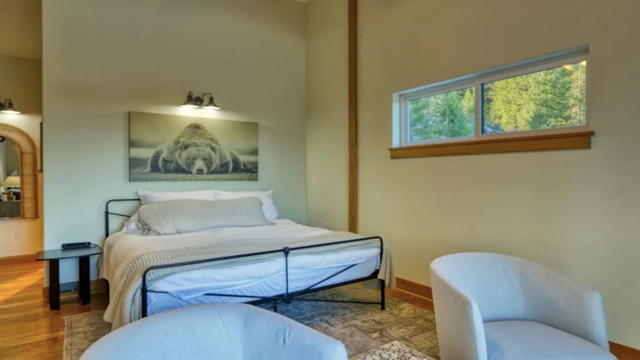 Photo of Bedroom in Sagle