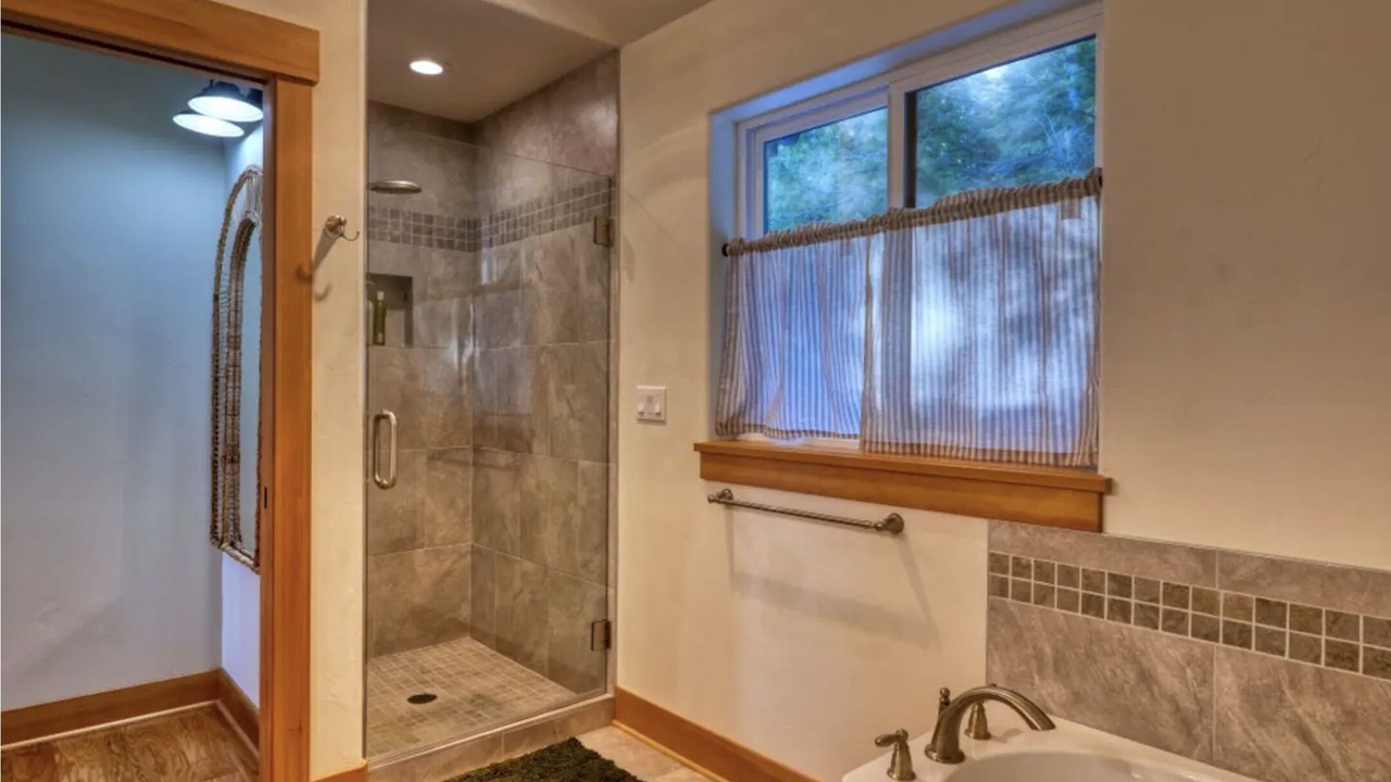 Photo of Bathroom in Sagle