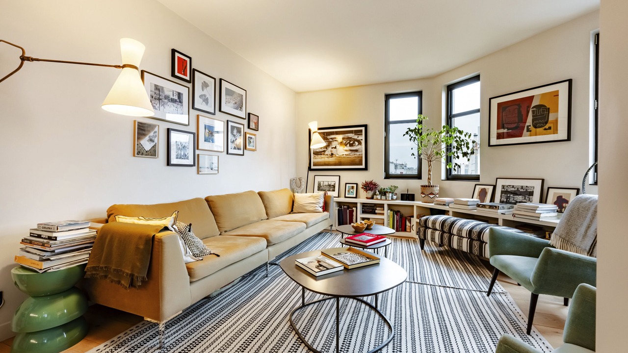 Photo of Livingroom in 17th Arrondissement