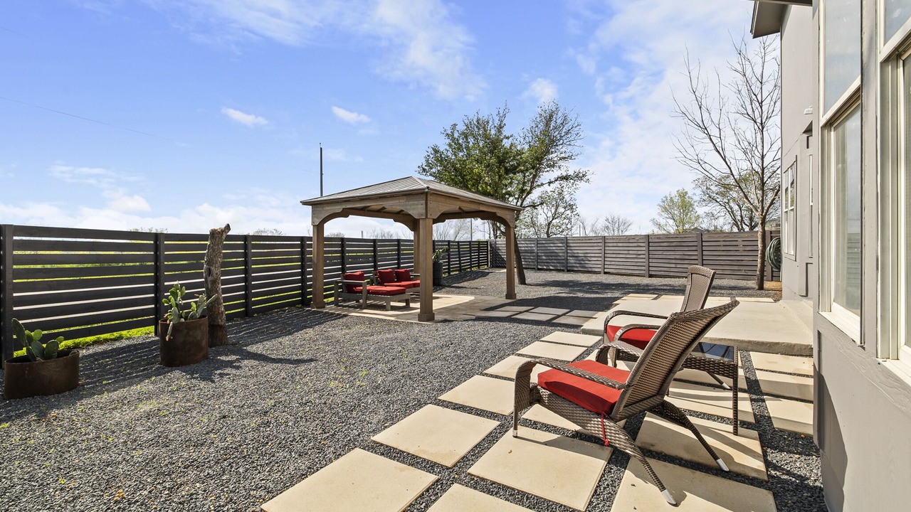 Photo of Patio Balcony in Del Valle