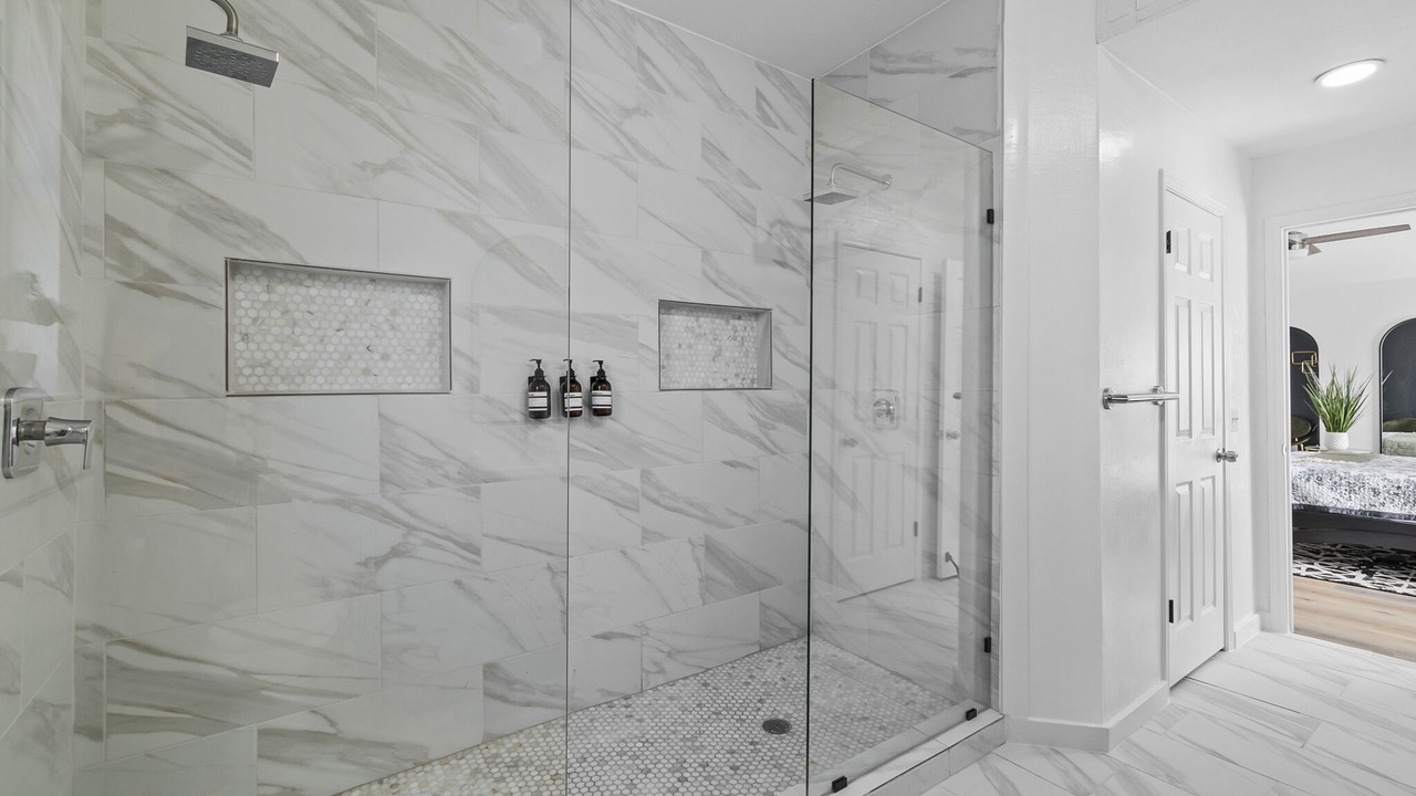Photo of Bathroom in Del Valle