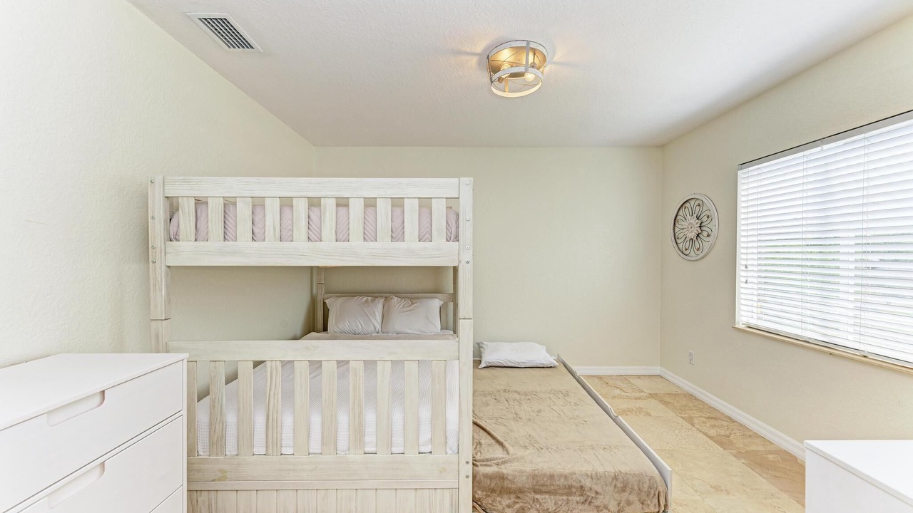 Photo of Bedroom in Trailer Estates