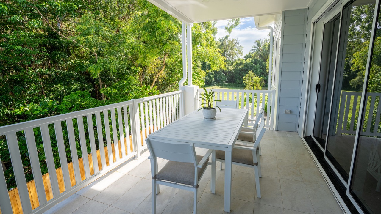 Photo of Bedroom in Trinity Beach