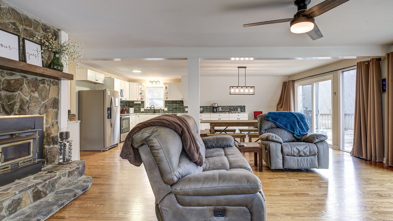 Photo of Livingroom in Bluff City