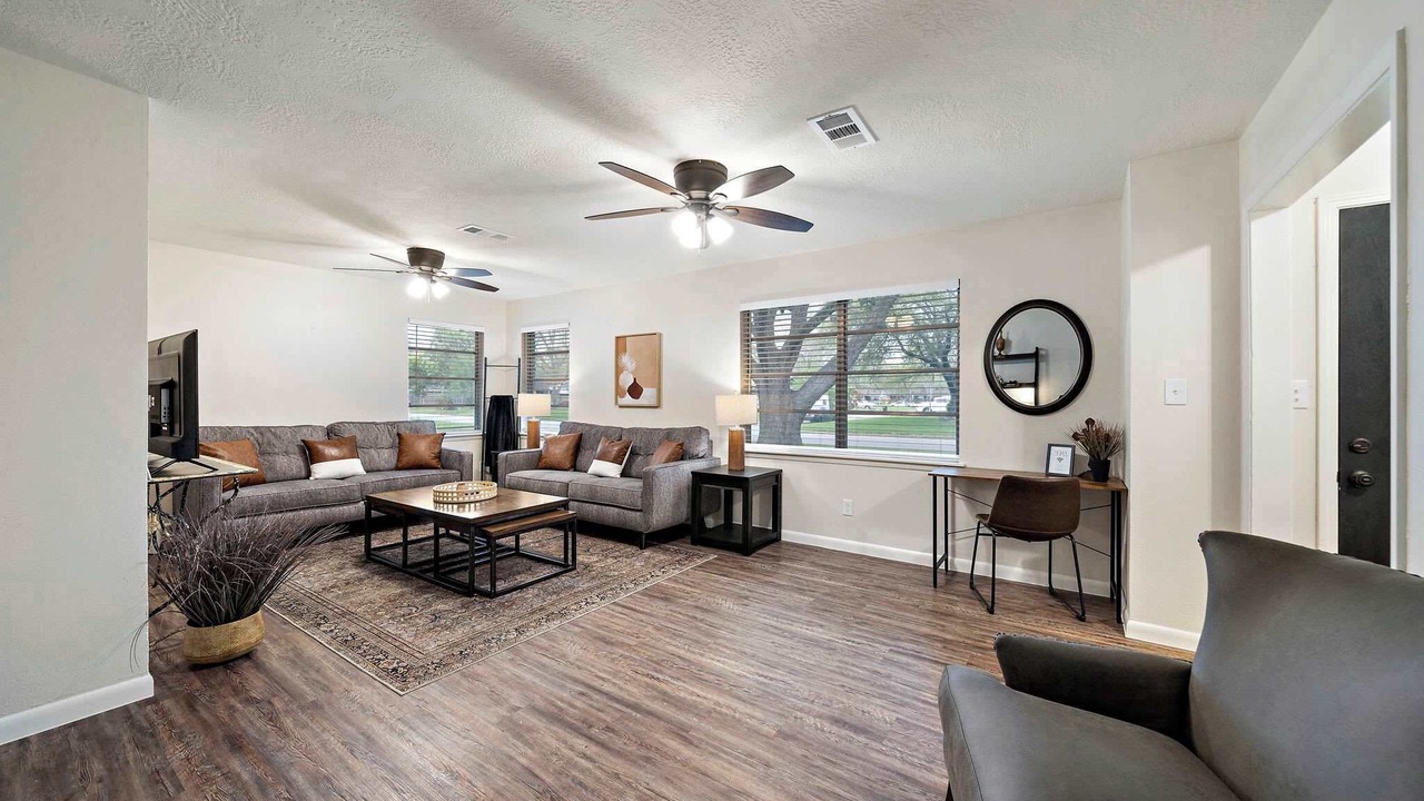 Photo of Bedroom in Baytown