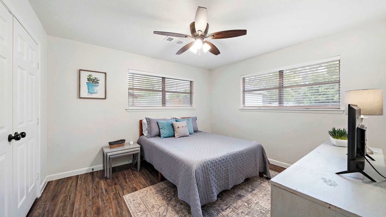 Photo of Bedroom in Baytown