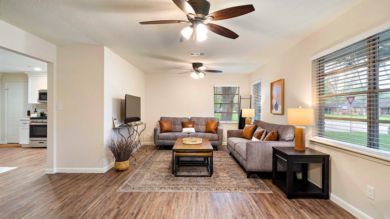 Photo of Bedroom in Baytown