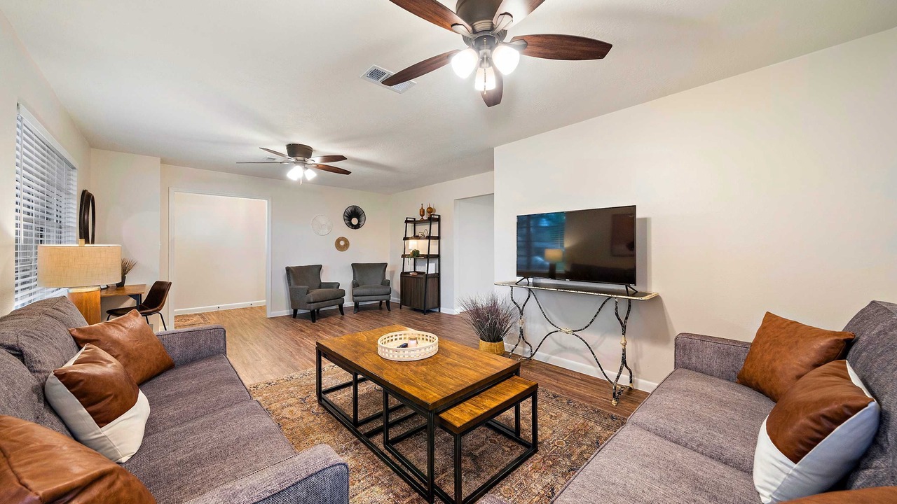 Photo of Bedroom in Baytown