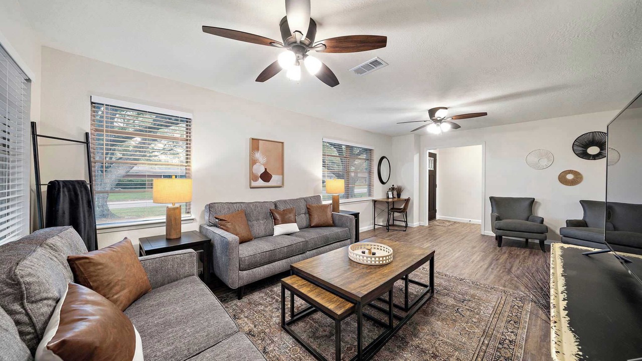 Photo of Bedroom in Baytown