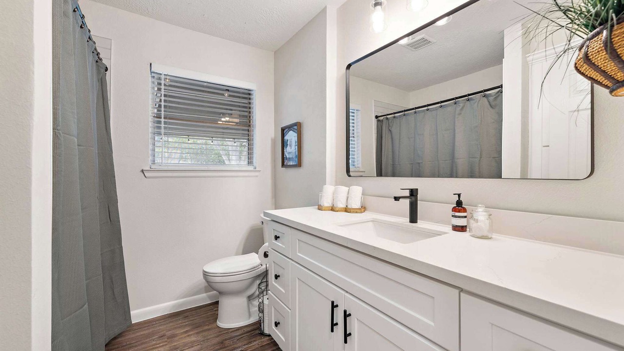 Photo of Bathroom in Baytown