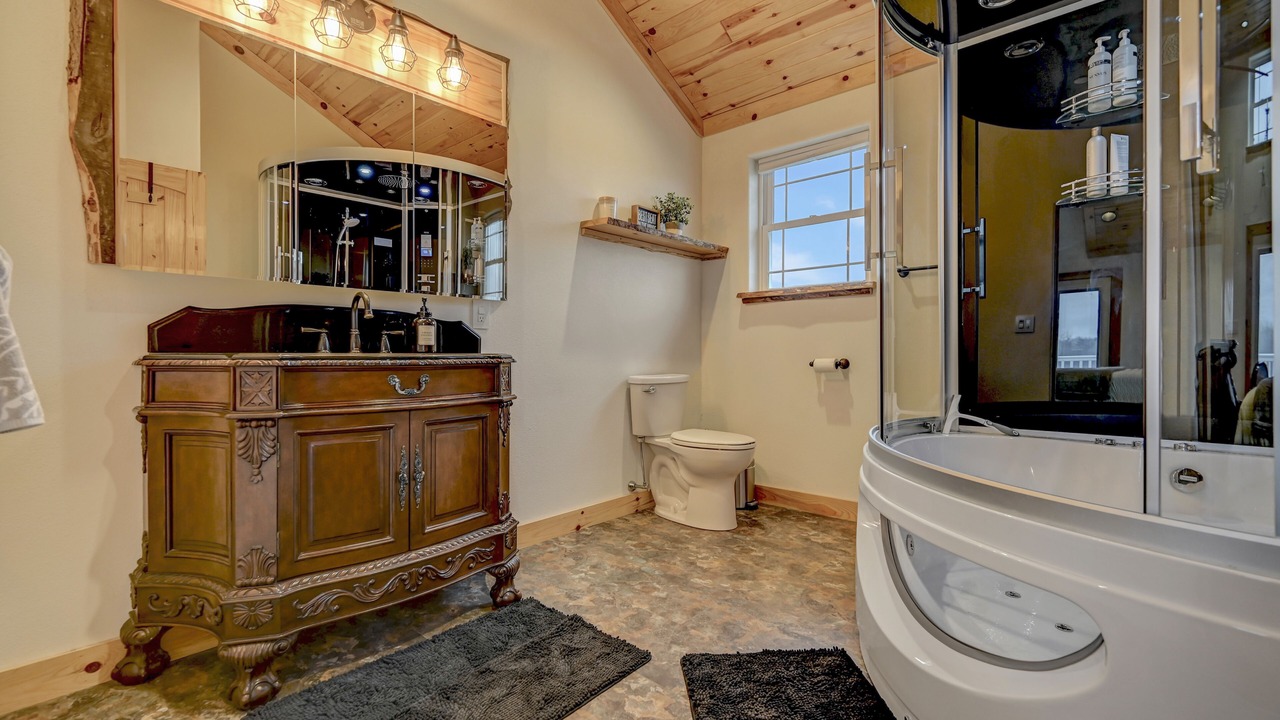 Photo of Bathroom in Catawissa