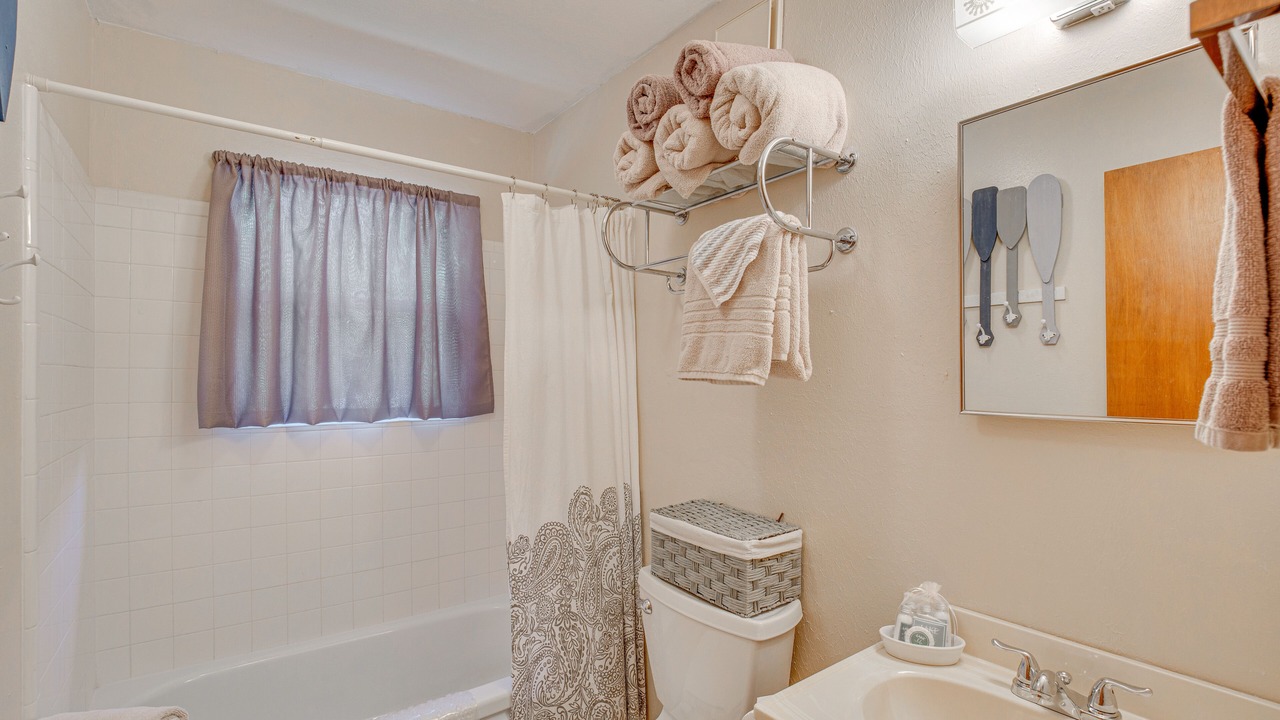 Photo of Bathroom in Hawkins