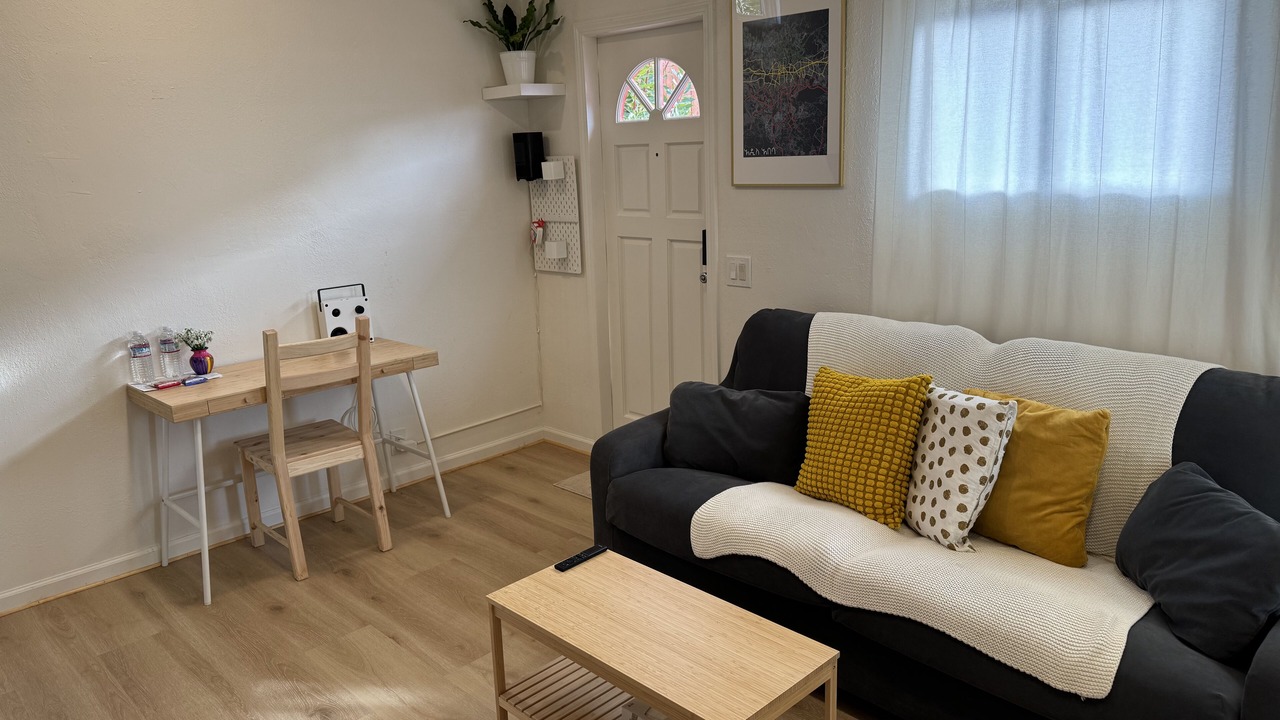 Photo of Livingroom in Southwest Annex