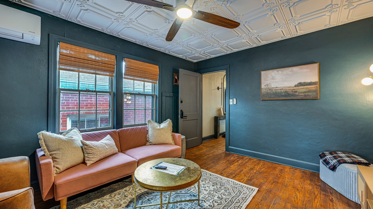 Photo of Livingroom in Elizabethtown