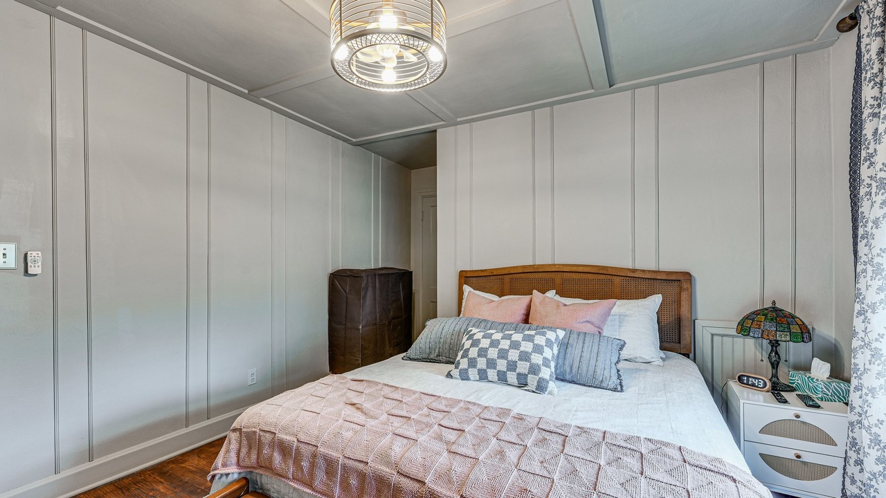 Photo of Bedroom in Elizabethtown