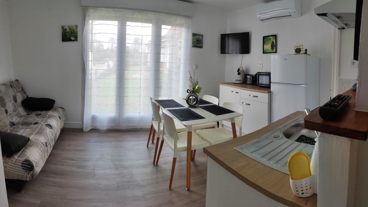 Photo of Livingroom in Les Aix-d'Angillon