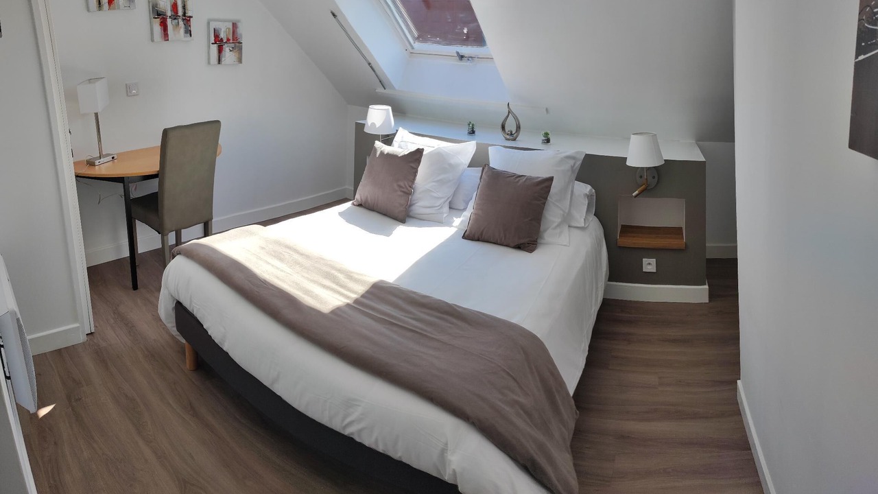 Photo of Bedroom in Les Aix-d'Angillon