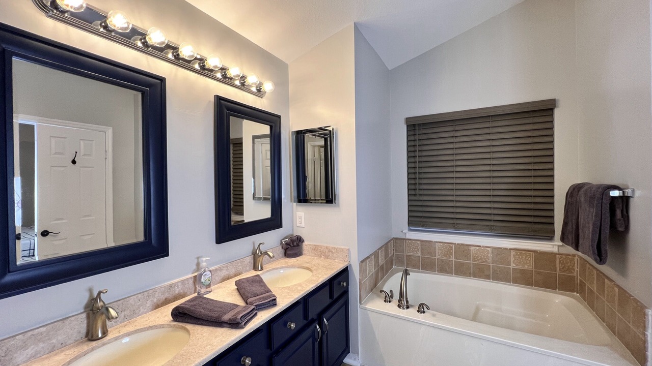 Photo of Bathroom in Lewisville