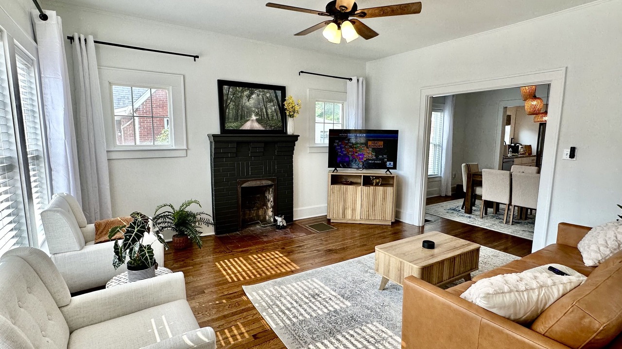 Photo of Livingroom in Irvine