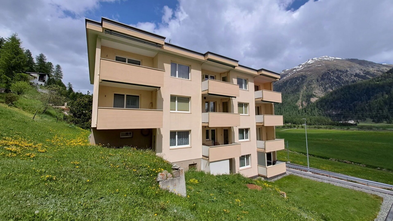 Photo of Others in Samedan