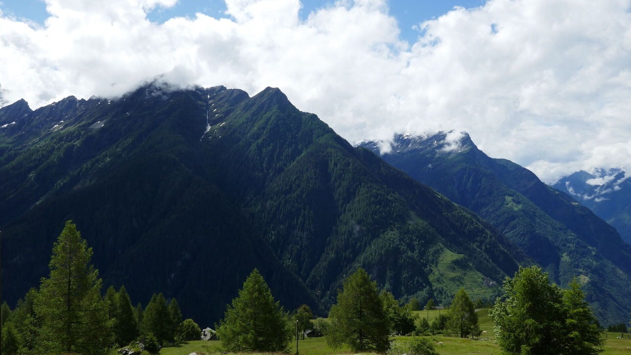Photo of Others in Leontica