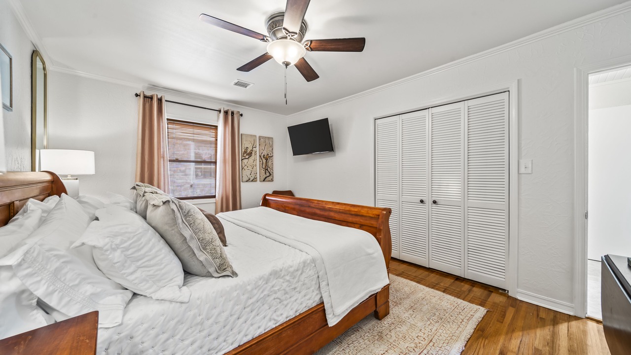 Photo of Bedroom in Turner Park