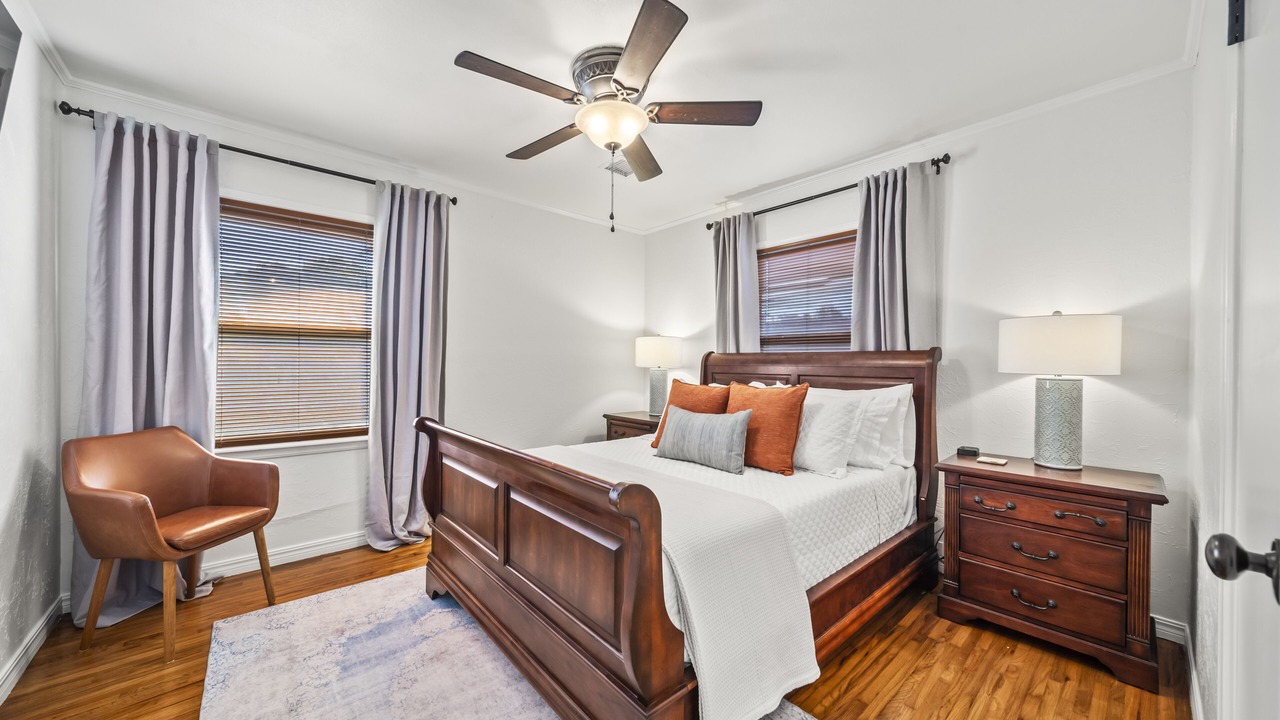 Photo of Bedroom in Turner Park