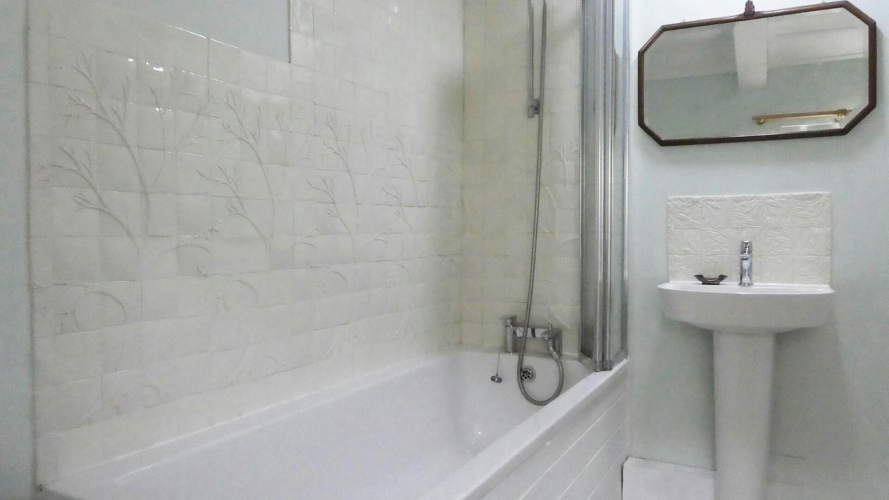 Photo of Bathroom in St Dogmaels