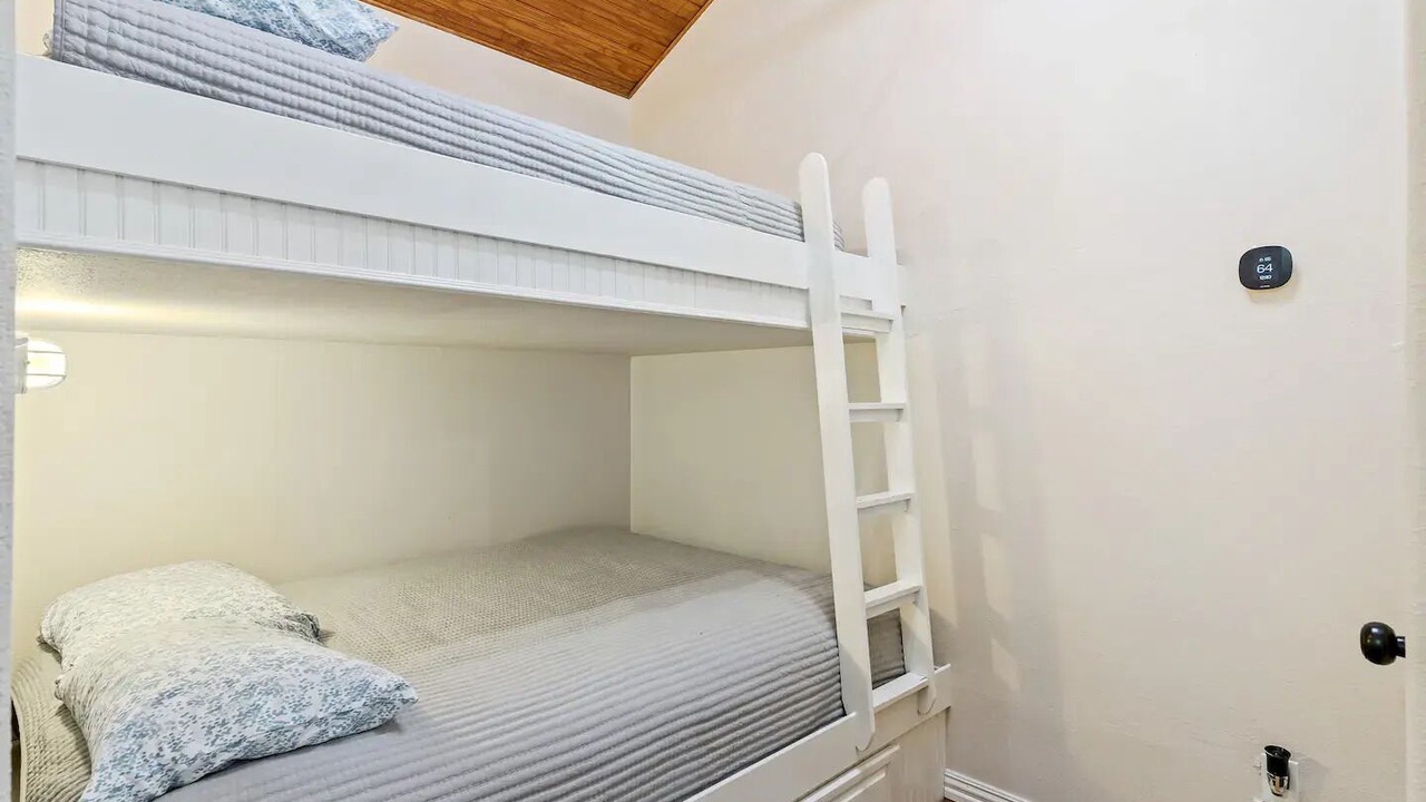 Photo of Bedroom in Leisure Land