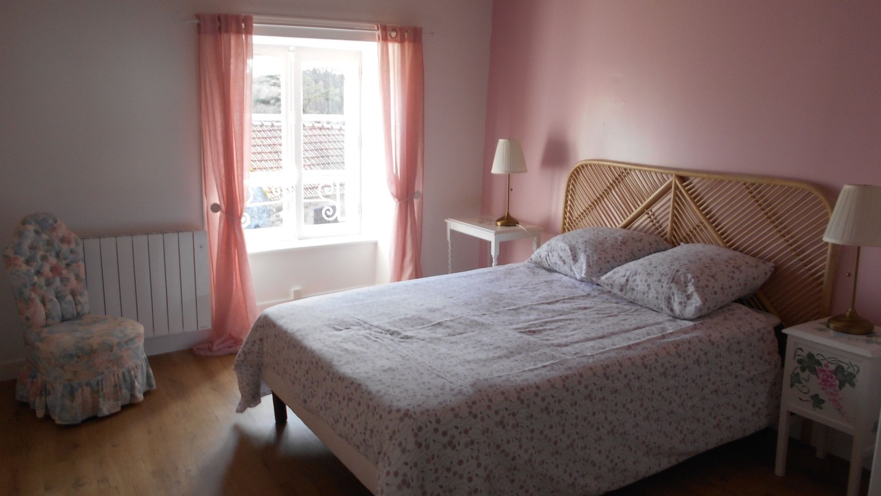 Photo of Bedroom in Le Vast