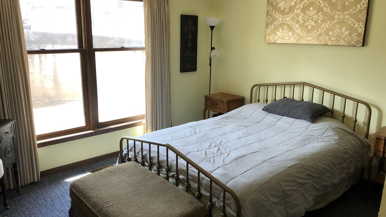 Photo of Bedroom in Hardy