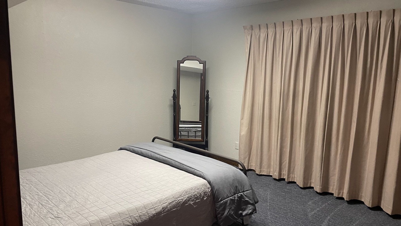 Photo of Bedroom in Hardy