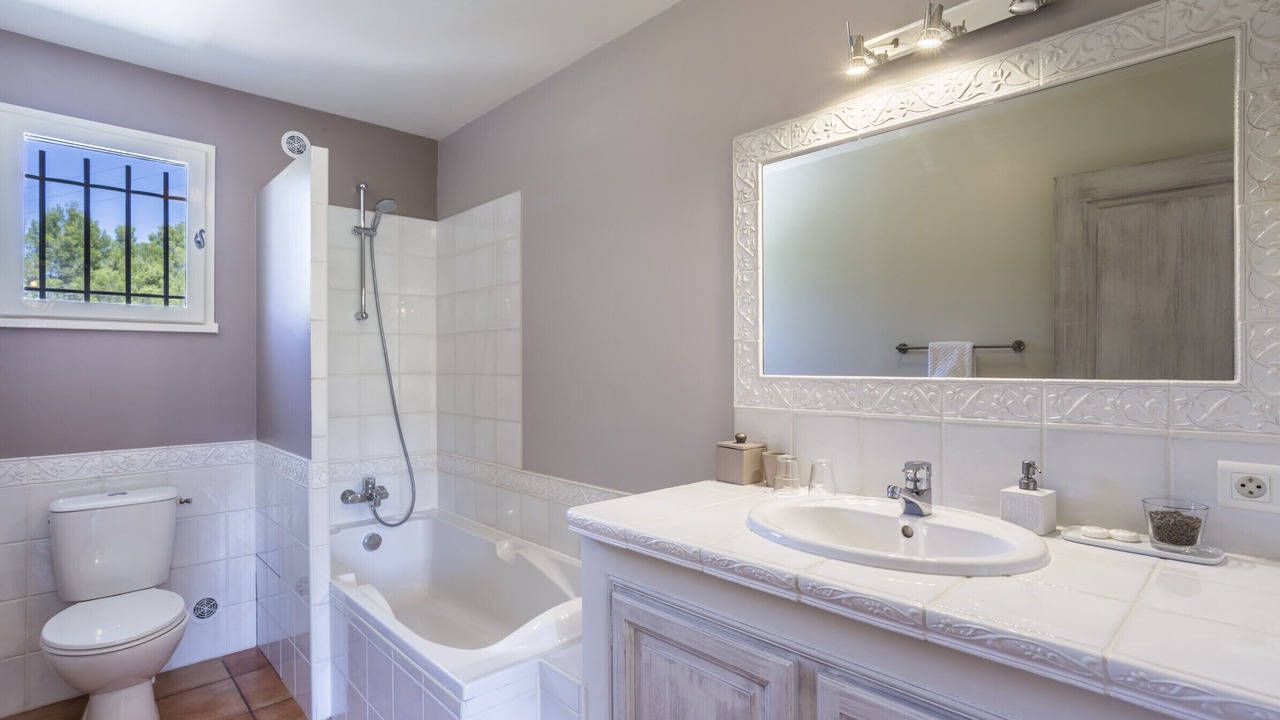 Photo of Others in Menerbes