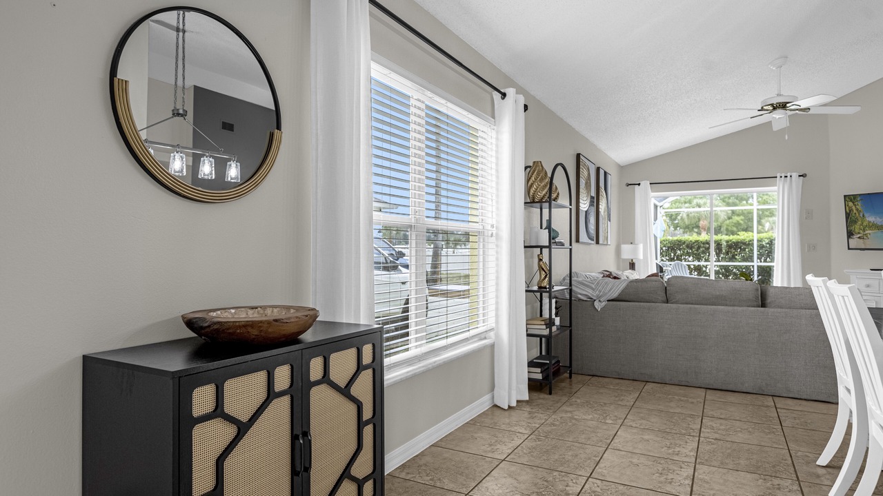 Photo of Livingroom in Westridge