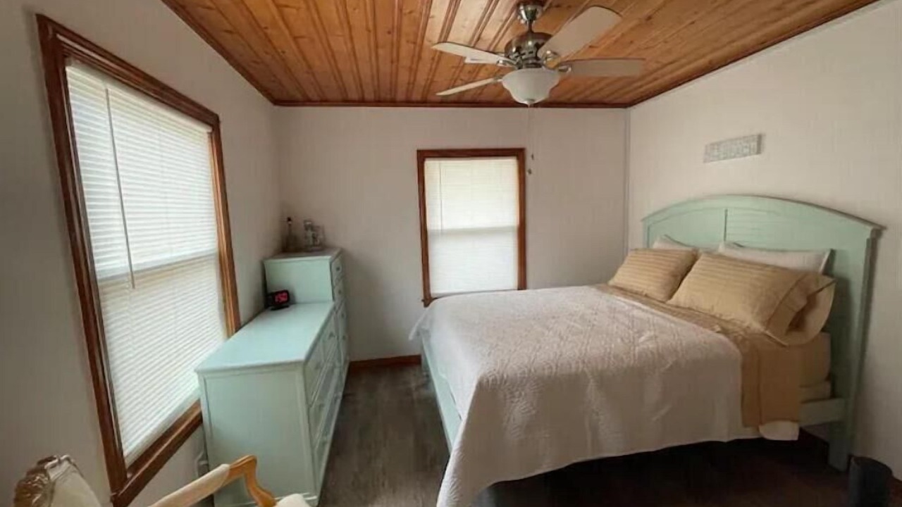 Photo of Bedroom in Windy Hill