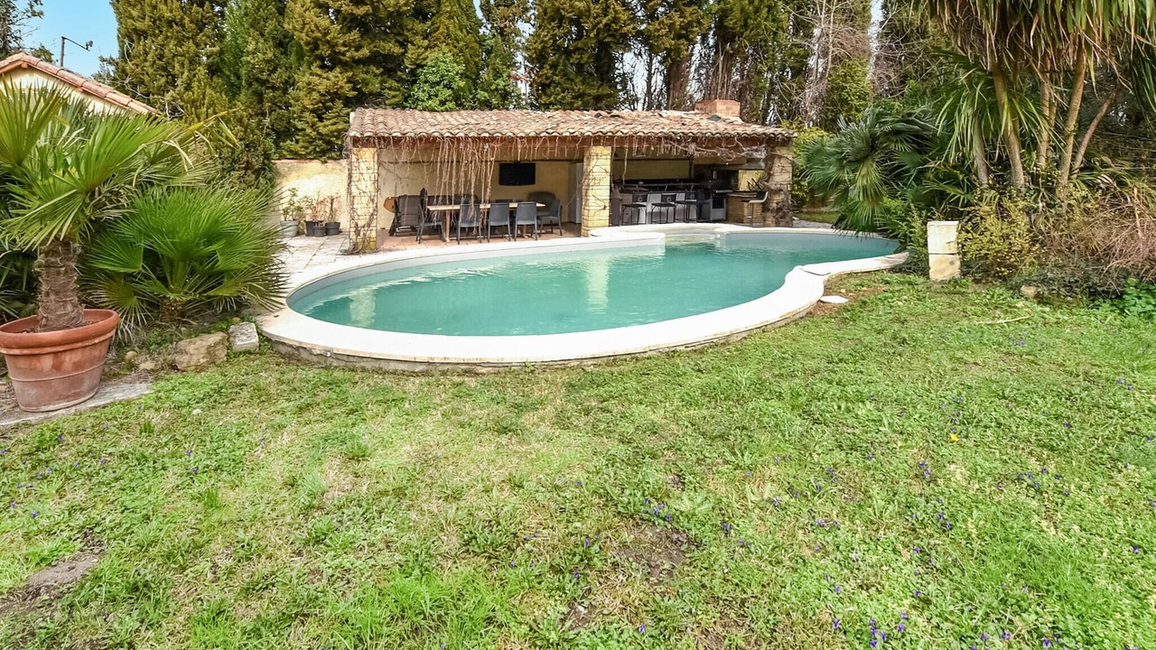 Photo of Outdoor in Entraigues-sur-la-Sorgue