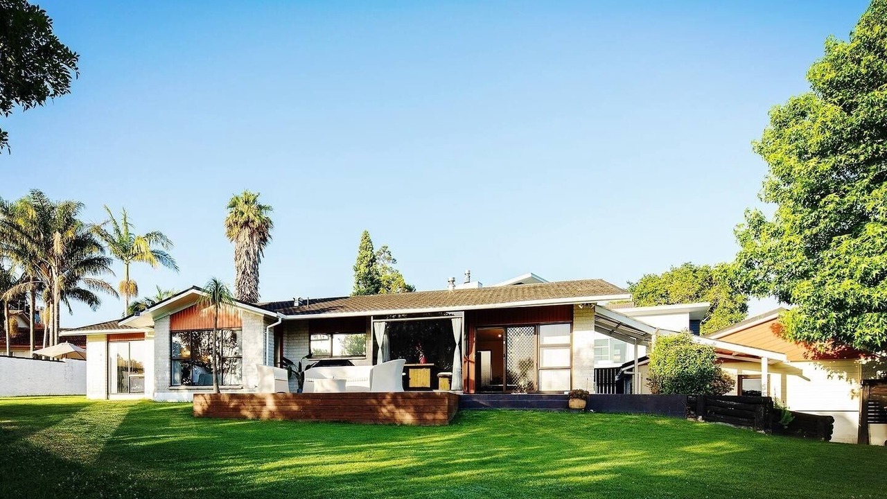 Photo of Outdoor in Massey