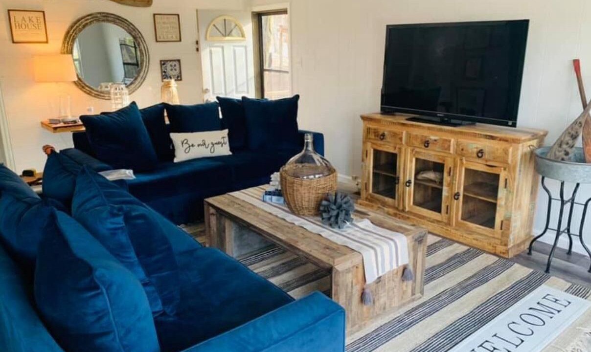 Photo of Livingroom in Bee Branch
