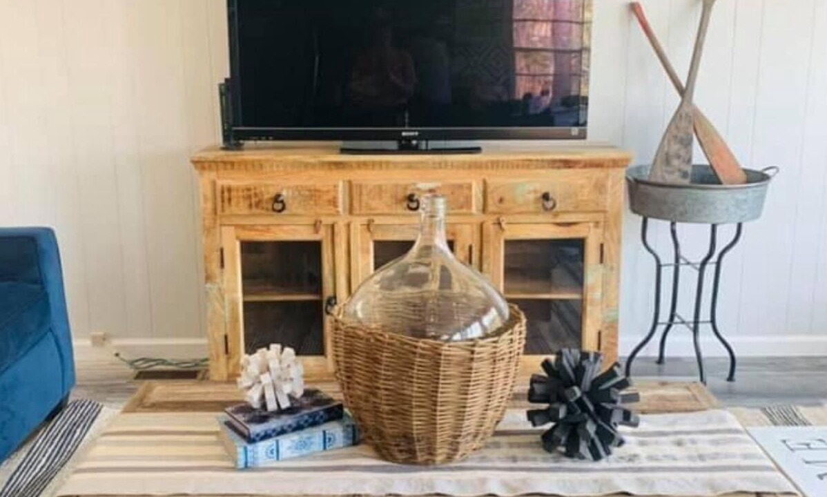 Photo of Livingroom in Bee Branch