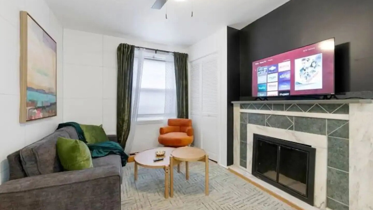 Photo of Livingroom in McGinley Square