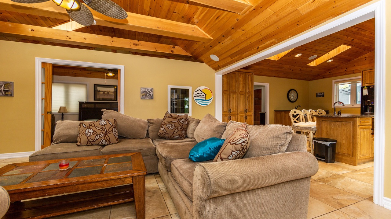 Photo of Livingroom in Port Stanley