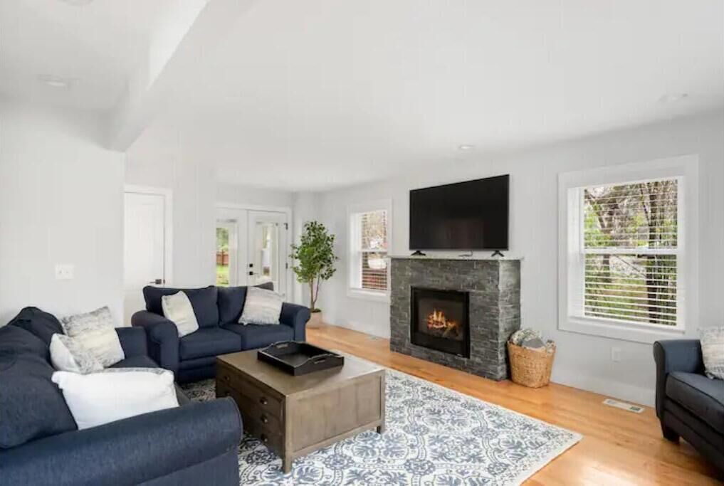 Photo of Livingroom in Skaneateles