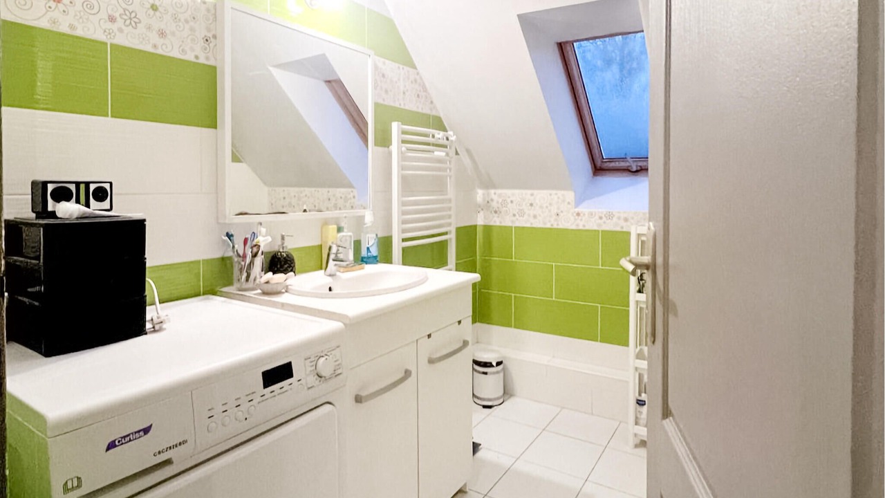 Photo of Bathroom in Authon-la-Plaine