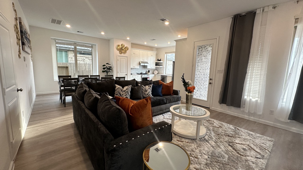Photo of Livingroom in Atascocita