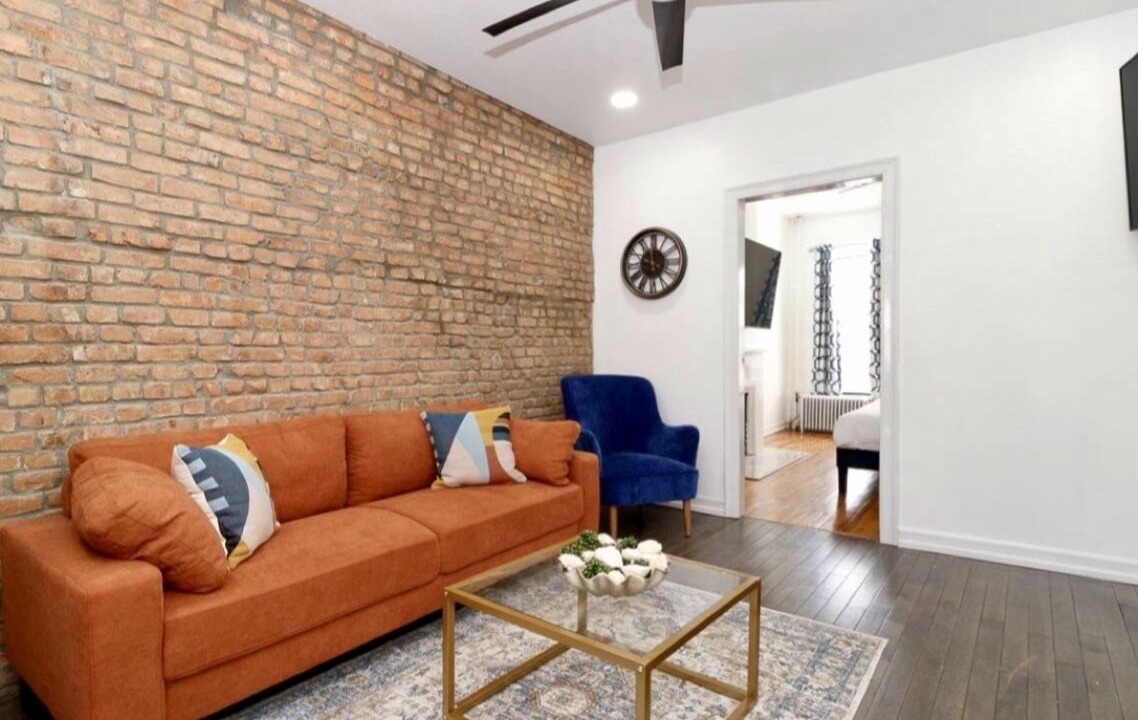 Photo of Livingroom in Ocean Hill